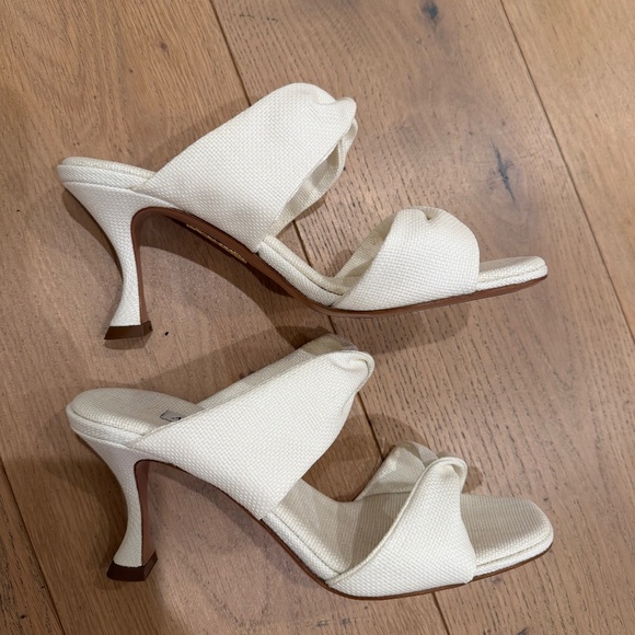 Aquazzura Shoes - Aquazzura White Soft Raffia Twist Sandal 75 – Size 37 – Bridal / Summer